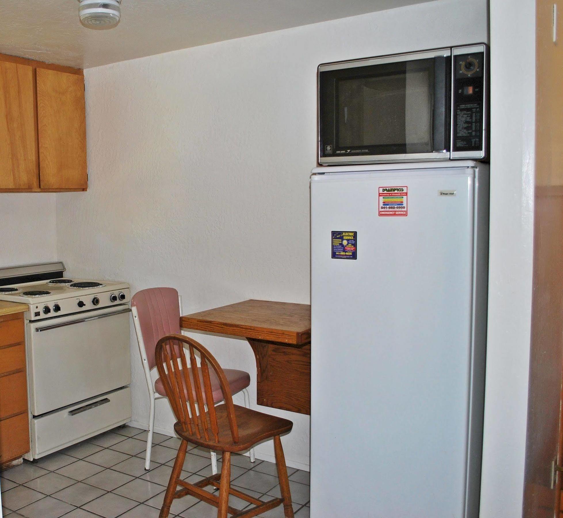 Oregon Motel 8 And Rv Park Klamath Falls Exterior foto